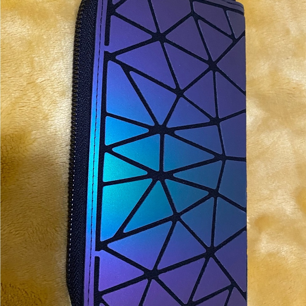 NWOT Stylish Geometric Purses